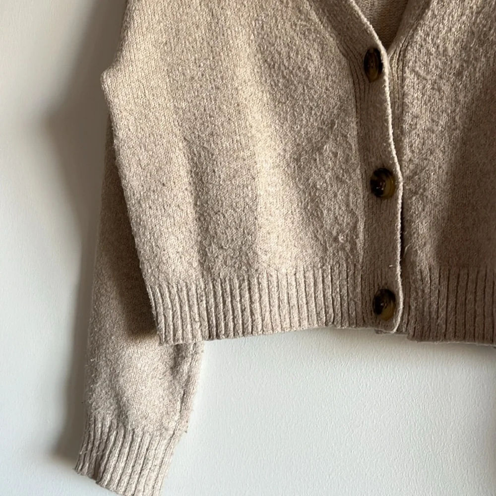 ✨2/$10✨ BP Beige Button Up Cropped Cardigan Sweater - Picture 3 of 6
